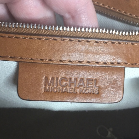 VINTAGE MICHAEL MICHAEL KORS TOTE - Picture 11 of 14